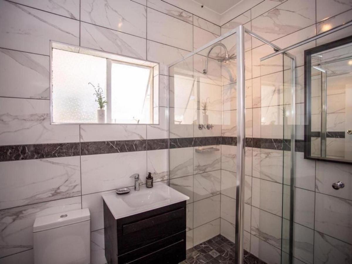 Busa Guest House East London Ngoại thất bức ảnh