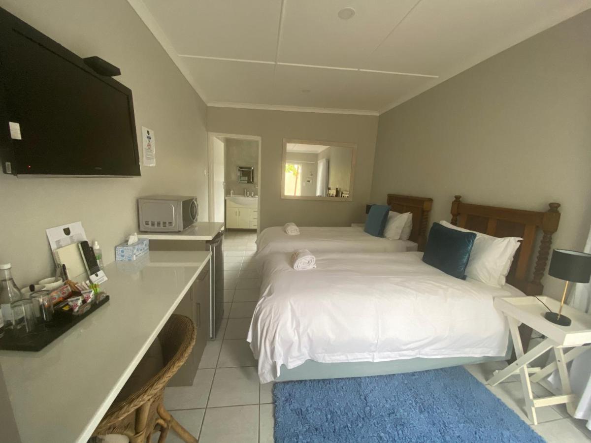 Busa Guest House East London Ngoại thất bức ảnh